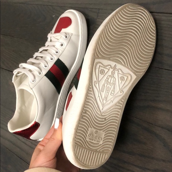 Women’s Gucci Sneakers. - Picture 3 of 8